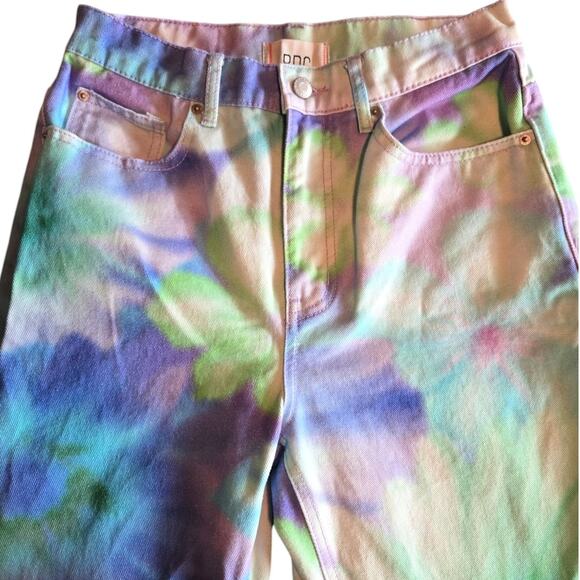 BDG | Floral Cowboy Jeans | Size 28 - Picture 2 of 5